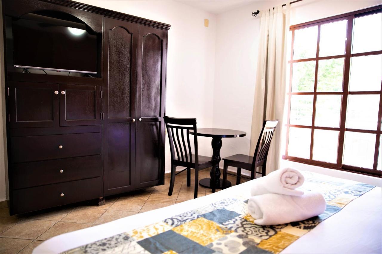 Hotel Colonial Playa Del Carmen Ngoại thất bức ảnh